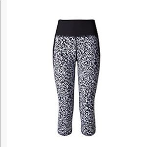 Lululemon Top Speed Crop Capri Leggings
